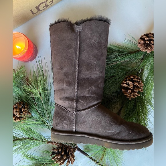 Authentic with box Bailey Button Triplet UGG Boot Size 7 - Picture 6 of 8